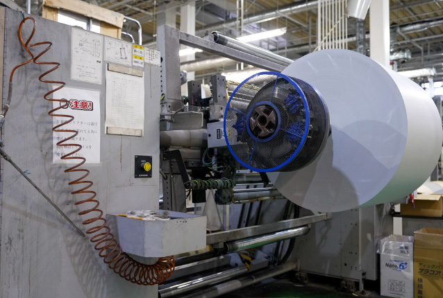 一日25,000,000枚の印刷が可能!
フルスペックオフセット高速輪転機群